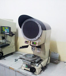 Optical profile projector on the CZT mold-inspection page