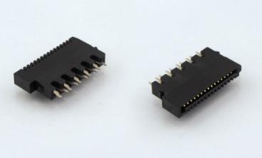 CZT SATA 15-position catalog example illustrates a separate power-interface construction; match the actual device interface and mounting requirement independently